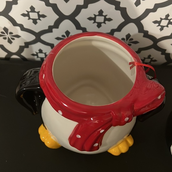 Christmas Penguin Cookie Jar - Picture 6 of 7